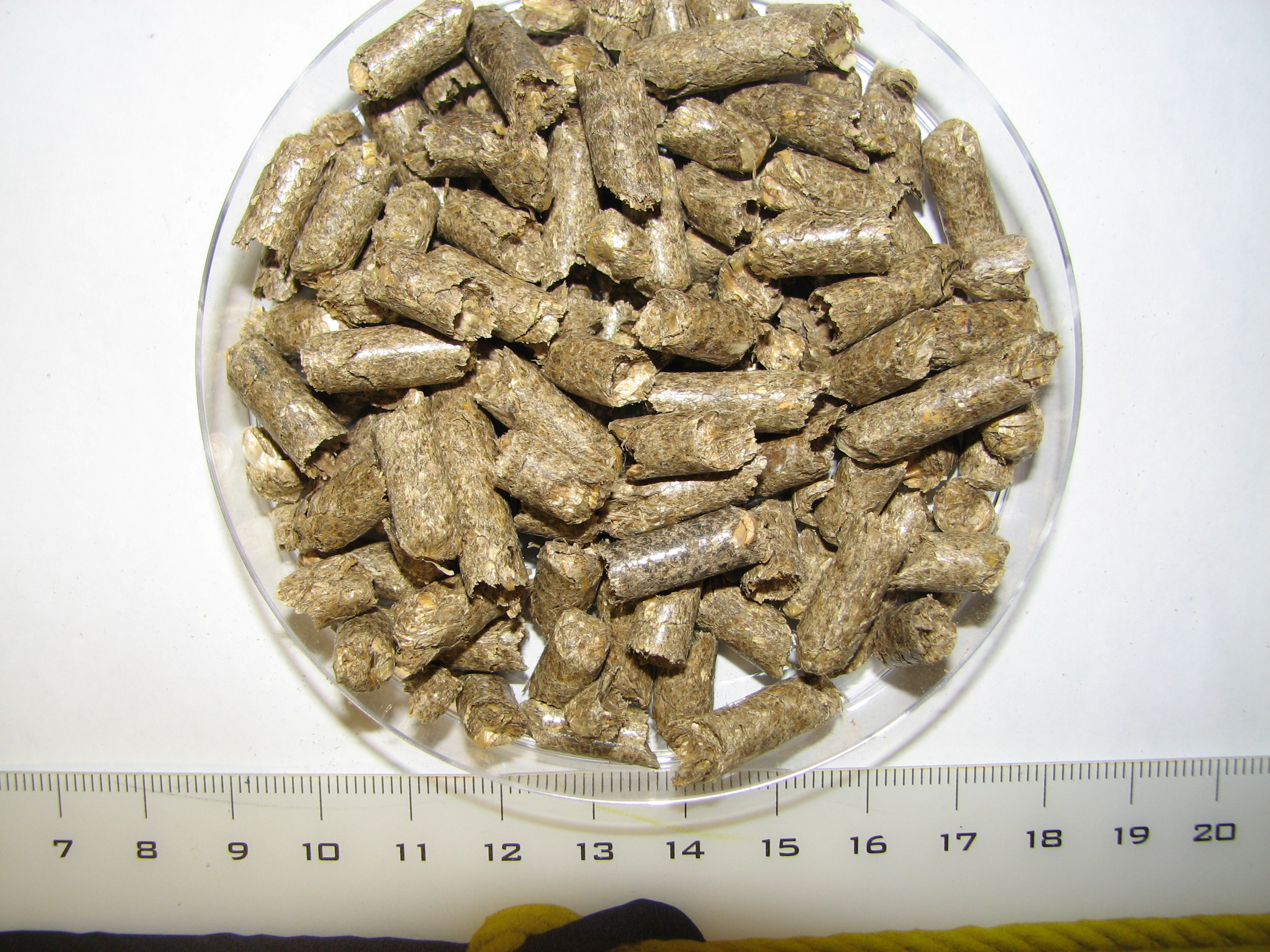 Abb4 Strohpellets vor